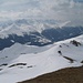 Blick vom Chörbschhorn zur Hütte und zum Skigebiet Rinerhorn (links)
