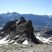 <b>La catena del Monte Cardine separa la Val Loga (a sinistra) dalla Valle Schisarolo.</b>