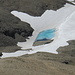 Schmelzwassersee mit eigenartiger Verfärbung