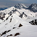 Gipfelblick zu [http://www.hikr.org/tour/post143.html Piz Mitgel 3158m] und Tinzenhorn 3173m