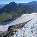 Blick zurück auf den Strubelgletscher - hinten Gross Lohner, Tschingelochtighorn und Tierhöri, dahinter das Jungfraugebiet