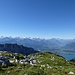 Blick übers Niederhorn zu den Berner Alpen