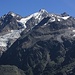 Foto vom zweiten Besteigungsversuch am 2./3.8.2013:<br /><br />Nadelgrat hinter der Hohwächte (3740m): Dirruhorn (4035m), Hohbärghorn (4219m) und Nadelhorn (4327m).