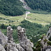 Unterwegs auf dem Jubiläumssteig mit Blick auf die Gaudeamushütte <br />