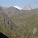 Le Mont Blanc et les Grandes Jorasses apparaissent