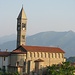 Chiesa di Perego con sullo sfondo San Primo e Cornizzolo