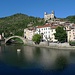 Bogenbrücke und Burg von Dolceacqua