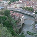 Blick auf die Burg und die Brücke von Dolceacqua