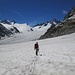 Abstieg zum Fieschgletscher