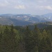 Aussicht vom Tour de Moron auf den Montagne de Moutier (1169m).
