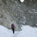 Ein paar Schneefelder müssen im Aufstieg zur Porta Es-Cha gequert werden