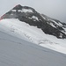 NE-Grat auf ca. 3300m - Blick zurück auf den Piz Varuna mit der Kletterstelle gleich oberhalb des Gletschers