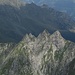 Weißsteinspitzen im Licht und Schattenspiel (vom Hochweißstein-Gipfel aus herangezoomt)