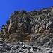 Foto von 2. Besteigungsversuch am 6.9.2011:<br /><br />Links ist die Lücke, rechts der Einstieg zum Oberberg Ostgrat. Gleich zu Beginn ist die Schlüsselstelle mit etwa 10m hohem Fels mit der Schwierigkeit III+.