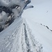 Abstieg über den Grat, jetzt nur nicht Ausrutschen im sulzigen Schnee !