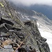 Rückblick vom Stand 20 Meter unterhalb des Gipfels auf die letzte Seillänge am obersten Gratstück