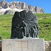 Toccante monumento a Coppi
