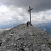 Nach 4,5 Stunden von Specia, ist es dem Gipfel des Neuner(2968m) erreicht.