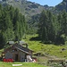 rifugio Gino e Massimo sito in località alpe Grioni in versione estiva