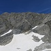 Das Gipfelmassiv des Bös Fulen - der Normalweg erfolgt über das Schnee-Schotter Band am rechten Bildrand und dann über den luftigen Grat