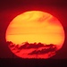 Sonnenuntergang mit Sonnenflecken und Hochspannungsmast

Tramonto con macchie solari e con tralicco per linea ad alta tensione