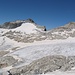 Der vorübergehende Alpinfrust wird durch die schöne Aussicht über den Nardisgletscher hinüber zur gleichnamigen Spitze etwas gemildert.