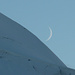Mond hinter dem Allalinhorn