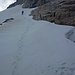 Abstieg am steilen Gletscherrand.