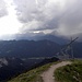 In Val Badia es  startet  zu  donnern und regen...