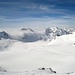 Gipfelaussicht auf den Hüfifirn mit Gross Düssi 3256m (sieht aus wie Eigernordwand) und rechts daneben der Oberalpstock 3328m