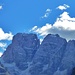 und so kennt man ihn von südtiroler Seite, rechts neben der Scharte: Monte Cristallo, Cima di Mezzo und Cristallino, links davon der Piz Popèna