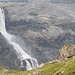Rezligletscher-Wasserfall als Basecamp-Kulisse