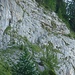 Sicht auf den Felsenpfad von weiter unten