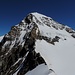 Beim Jungfraujoch bei der Sphinx sicht zum Mönch, rechts die Normalroute, mitte Bild der Südwestgrat, links der Nollen. 
