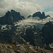 Aussicht vom Wissberg (2627m) zu den düsteren Spannörter. Links ist der Gross Spamnnort (3198m), rechts der Chli Spannort (3140m).