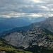 Blick zum umwölkten Alpenhauptkamm