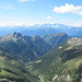 Blick ins Tal von Arvogno und hinten zu den hohen Wallisern bis hin zum Monte Leone