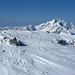 Auf dem Gipfel des Dschimels 3501m. Im Hintergrund die italienische Grazie, der [http://www.hikr.org/tour/post1302.html Monte Disgrazia 3678m]