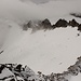 .Il ghiacciaio del Camadra,alle spalle la cima Camadra è avvolta nella nebbia
