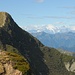 Monte Tamro - im Hintergrund die Walliser Alpen mit Monte Rosa