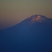 Erste Sonnenstrahlen beleuchten den türkischen Landeshöhepunkt Büyük Ağrı Dağı (5137m). Der Vulkan ist besser bekannt unter dem Namen Ararat.