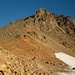Արագած - Աարևմտյան / Aragac - Aare͡wmtyan (4001m):<br /><br />Obwohl der Aufstieg von Süden auf den ersten Blick mühsam und im oberen Bereich nicht ganz einfach ausschaut, ist er problemlos machbar und der Bergsteiger wandert über einen Pfad auf den 4000er.