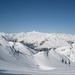 Am Eisjoch mit Blick zur Wildspitze, links dahinter die Weißkugel 3739 m