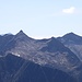 <b>Sguardo verso la Grigna Settentrionale (2410 m), a circa 47 km, il Pizzo Paglia (2593 m) e il Cardinello (2520 m), a circa 15 km di distanza.</b>