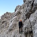 unübersichtliches und ungesichertes Gelände, die vielen Felsstufen erinnern manchmal leicht an die Dolomiten.