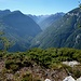 Kuppe erreicht - Blick ins Val Bosco Gurin