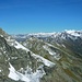 Nachbar Durreckspitze, hinten rechts in weiß Dreiherren- und Rötspitze