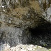 Die Grotte neben der Kraxelstelle unter dem Westgipfel
