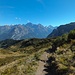 Ein weiterer Gipfel ist im Hintergrund zu sehen: der Oberalpstock