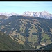 Loferer Steinberge (links) und Leoganger Steinberge (Mitte rechts) vom Pinzgauer Spaziergang, Kitzbühler Alpen, Österreich